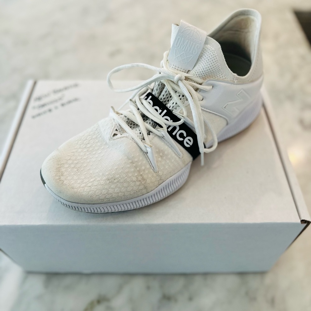 New Balance OMN1S White & Black Basketball shoes